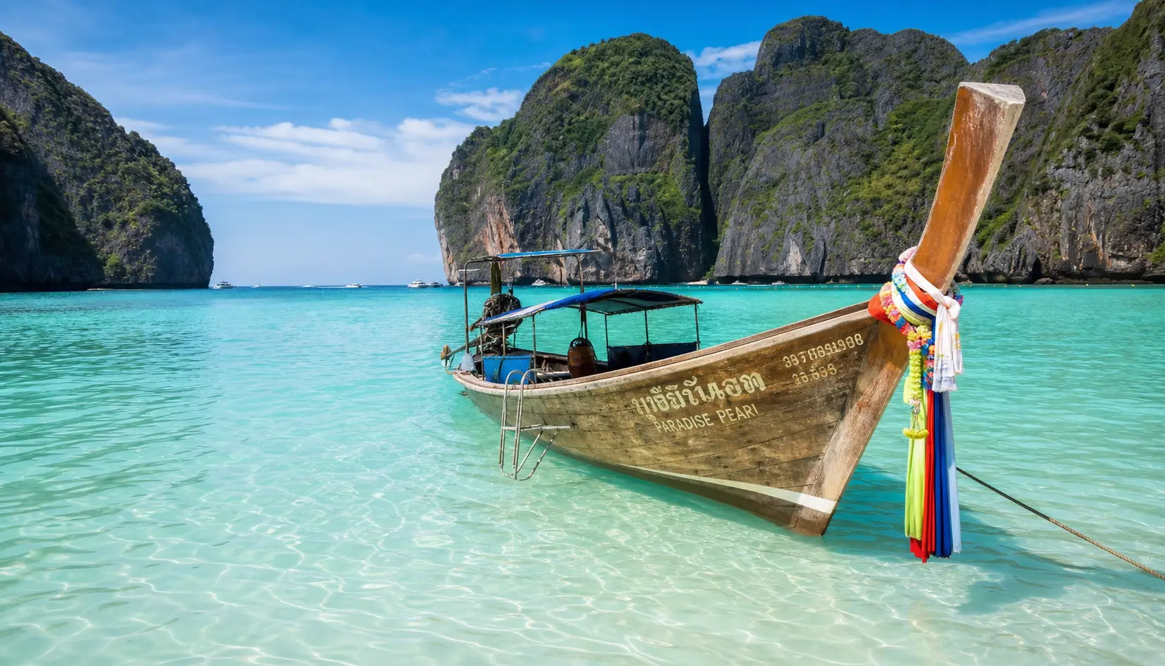 Illustrated seasonal guide pin: the best time to visit Southeast Asia and Japan