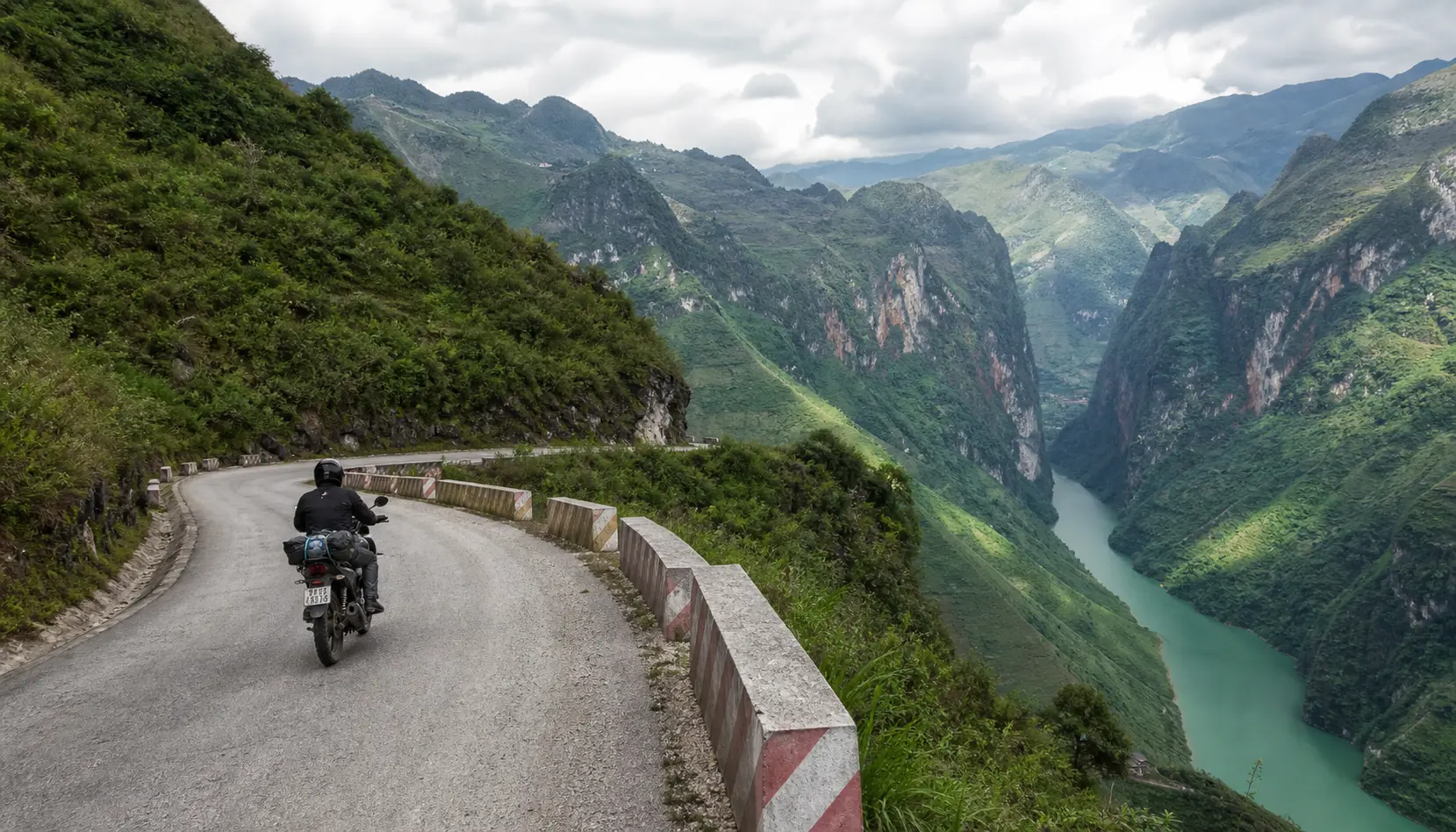 Pin card for Vietnam's Ha Giang Loop motorbike route